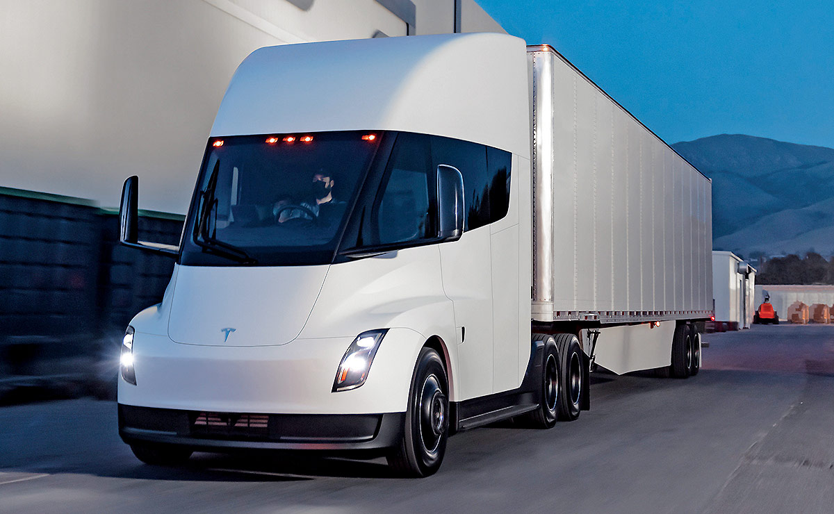 Tesla Revamped Semi Truck 2